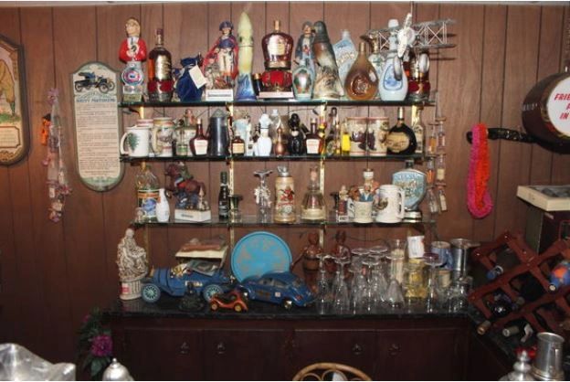 New Auction! Breweriana, Beer Collectibles, Liquor Bottles, More